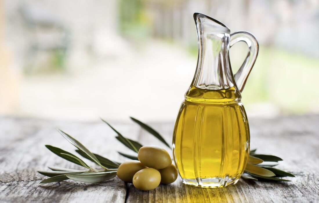 olive-oil-in-a-bottle-which-may-be-used-on-the-face